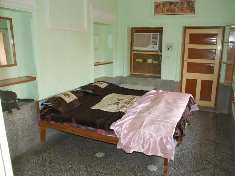 Hotel Renuka Джайсалмер Экстерьер фото